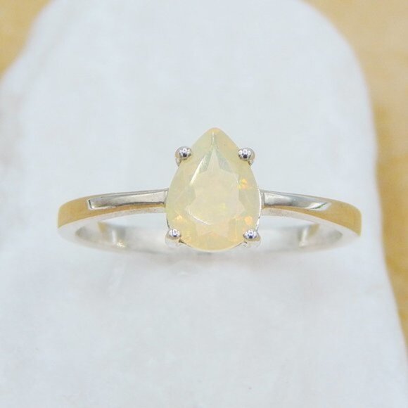 Genuine Opal Pear Cut Ring in 925 Silver - Picture 5 of 6